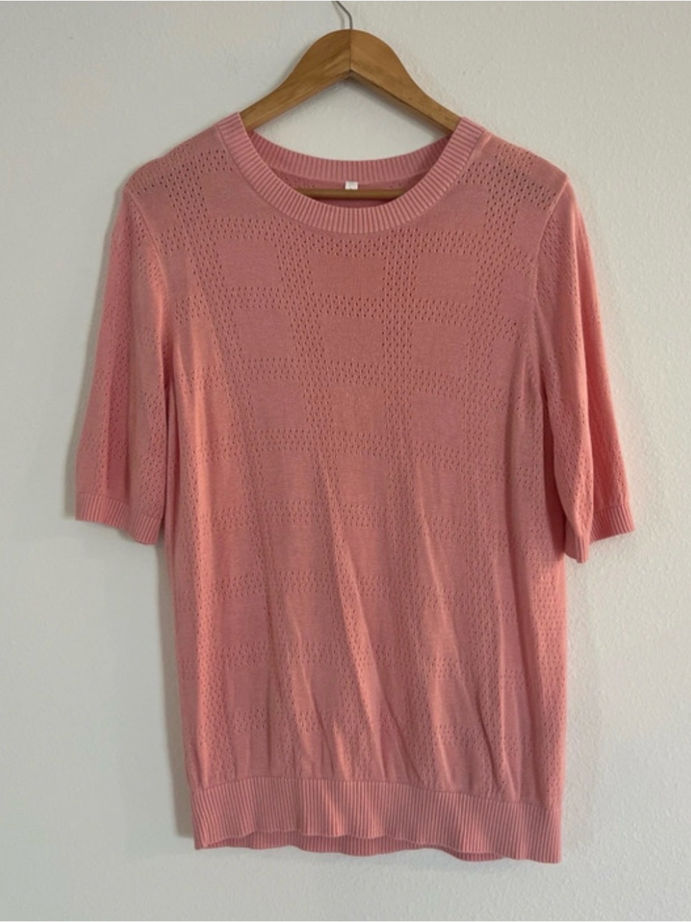 Boutique Pink Knit Short Sleeve Perforated Top